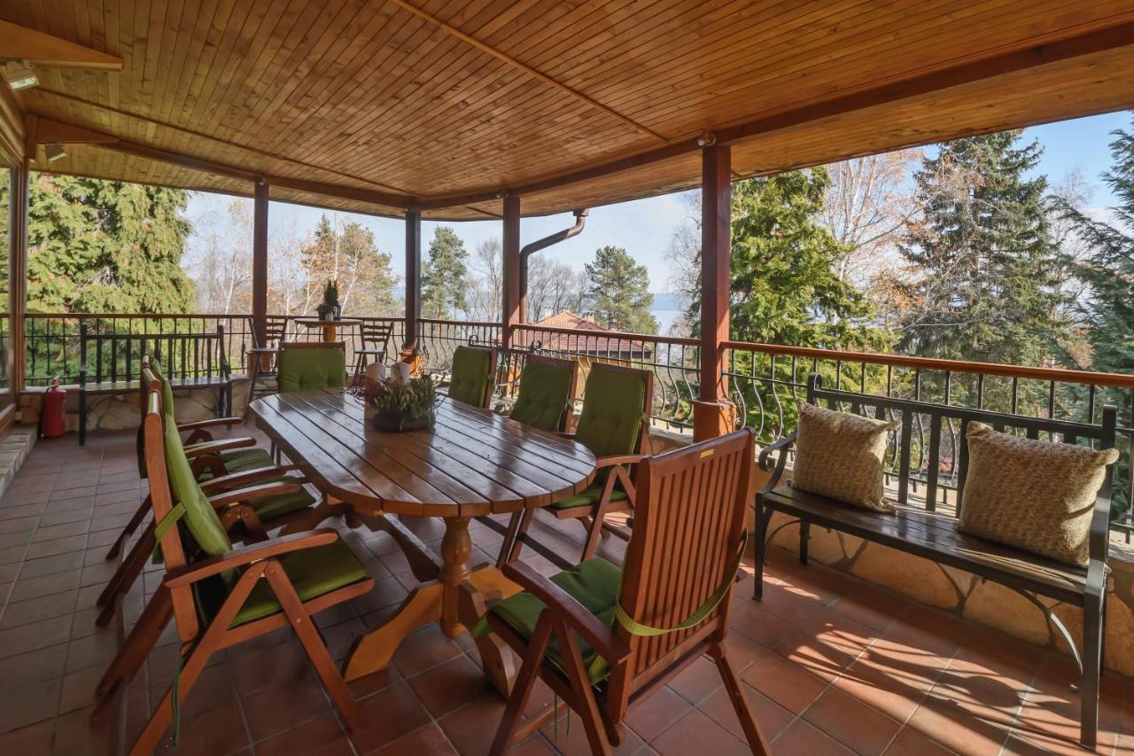 Villa Anna Luxury Lake Residence Shtarkelovo Gnezdo المظهر الخارجي الصورة