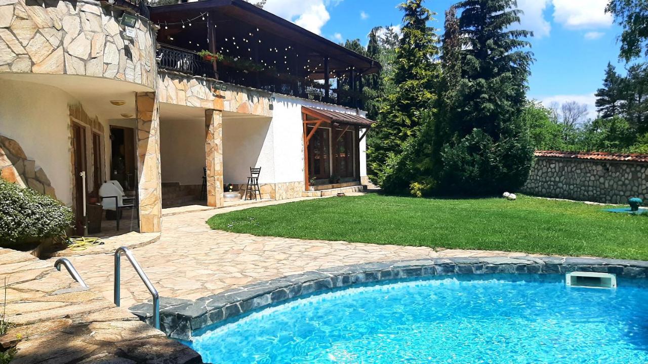 Villa Anna Luxury Lake Residence Shtarkelovo Gnezdo المظهر الخارجي الصورة